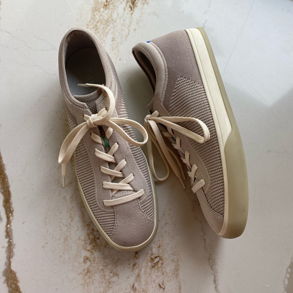 Rothy’s the lace up sneaker in vintage grey size 11